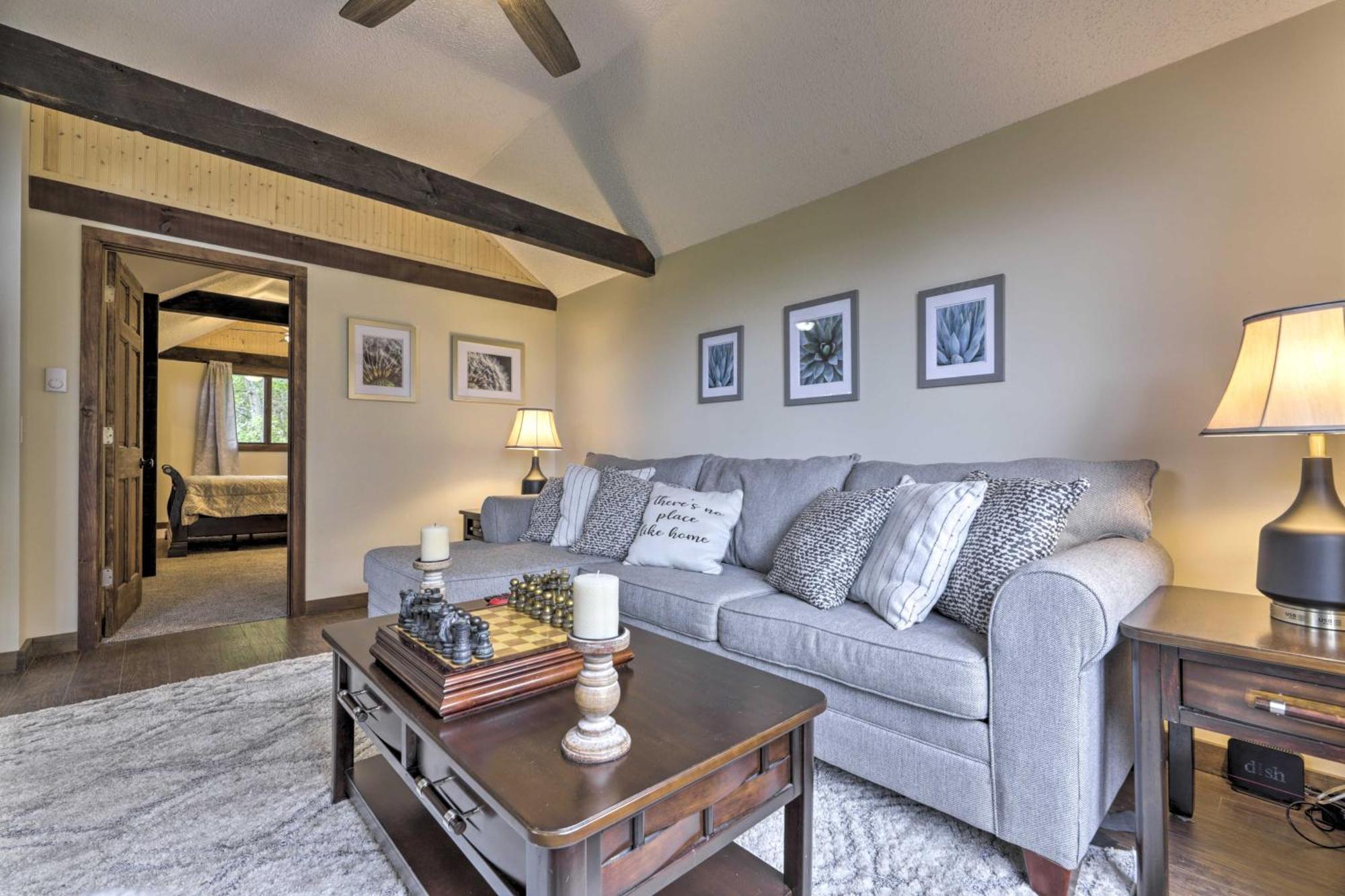 Private Guest House With Deck And Spectacular Views! Uncasville Exterior photo