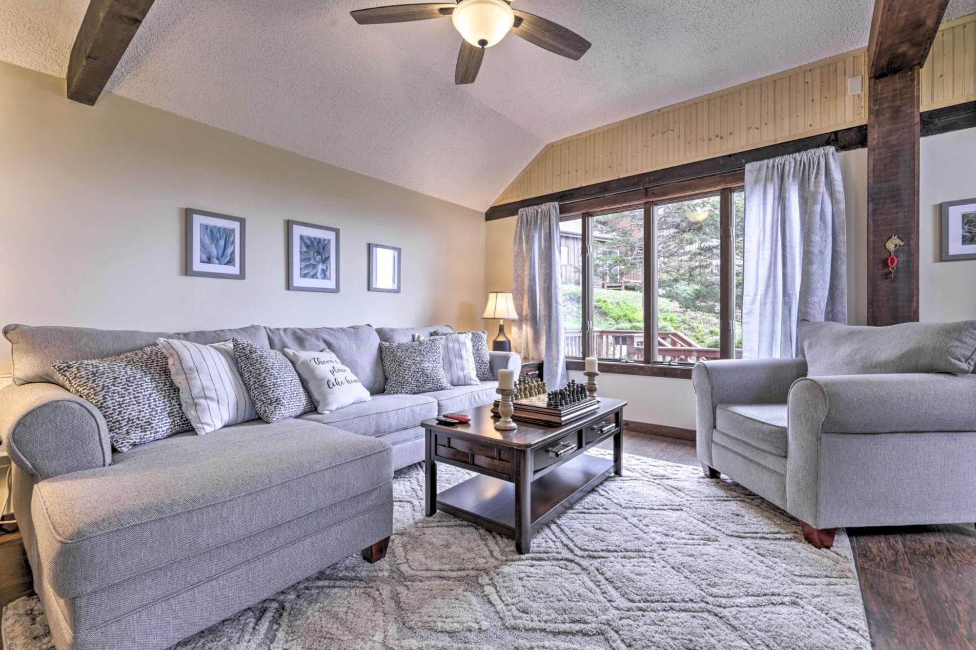 Private Guest House With Deck And Spectacular Views! Uncasville Exterior photo