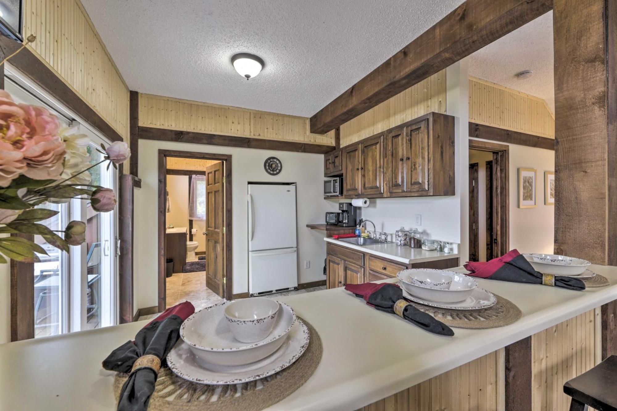 Private Guest House With Deck And Spectacular Views! Uncasville Exterior photo