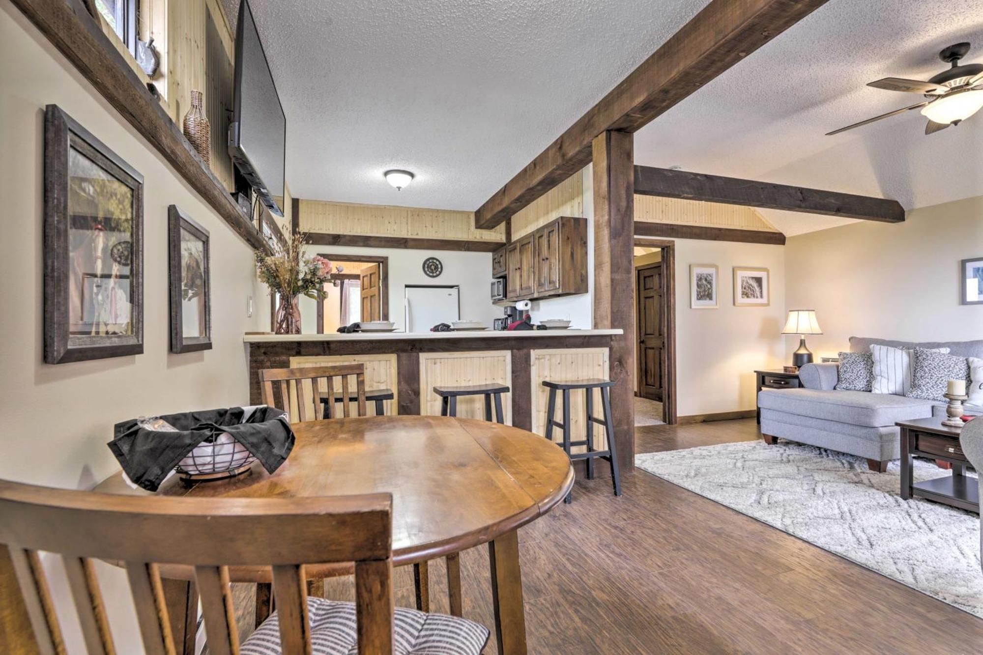 Private Guest House With Deck And Spectacular Views! Uncasville Exterior photo